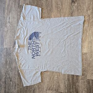 "The North West, Seattle" T-Shirt, Size L, Gray/Blue